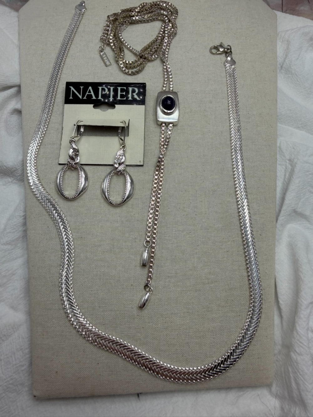 Vintage Napier Silver Serpentine Chain ,pierced Earrings &  Long Lapis Lariat